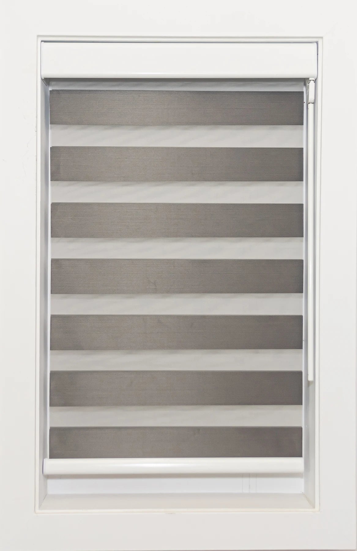 Novo Zebra Blinds with alternating fabric and sheer bands